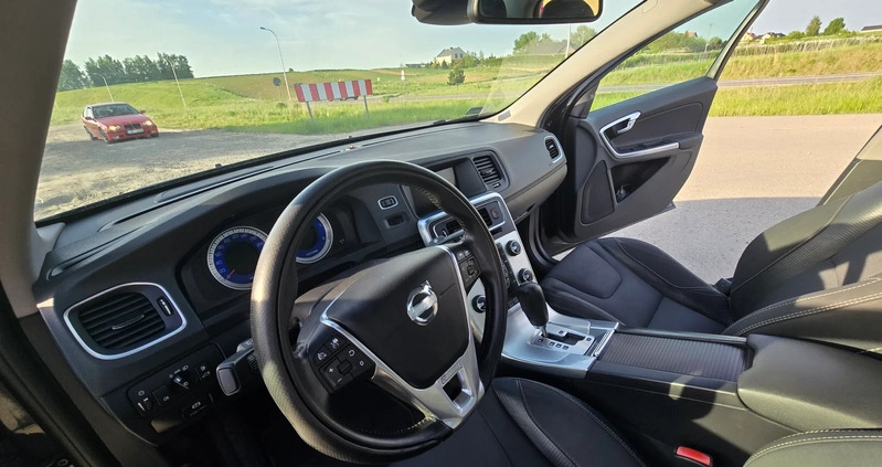 Volvo S60 cena 43900 przebieg: 227000, rok produkcji 2011 z Lublin małe 562